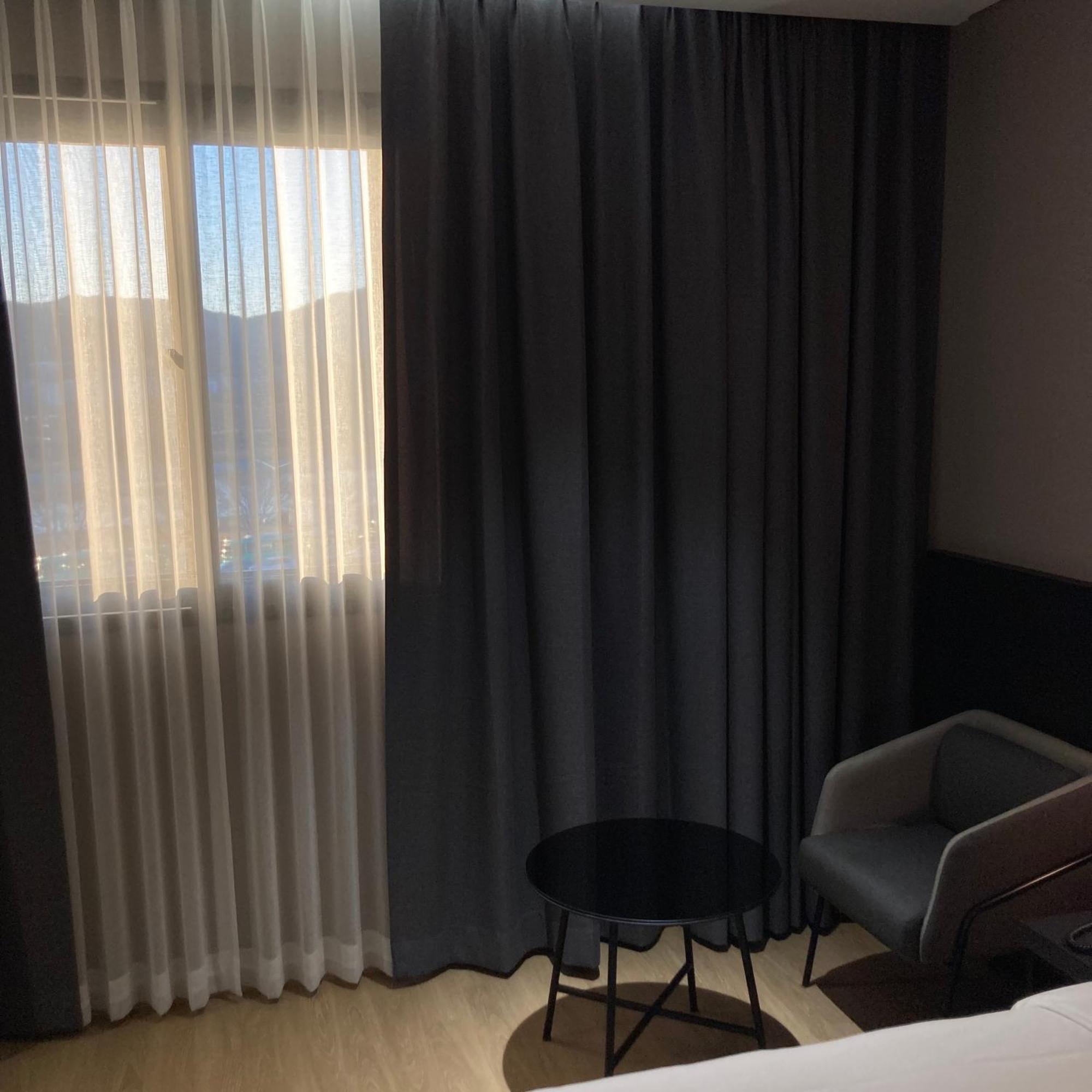Rivertain Hotel גייאונגג'ו מראה חיצוני תמונה