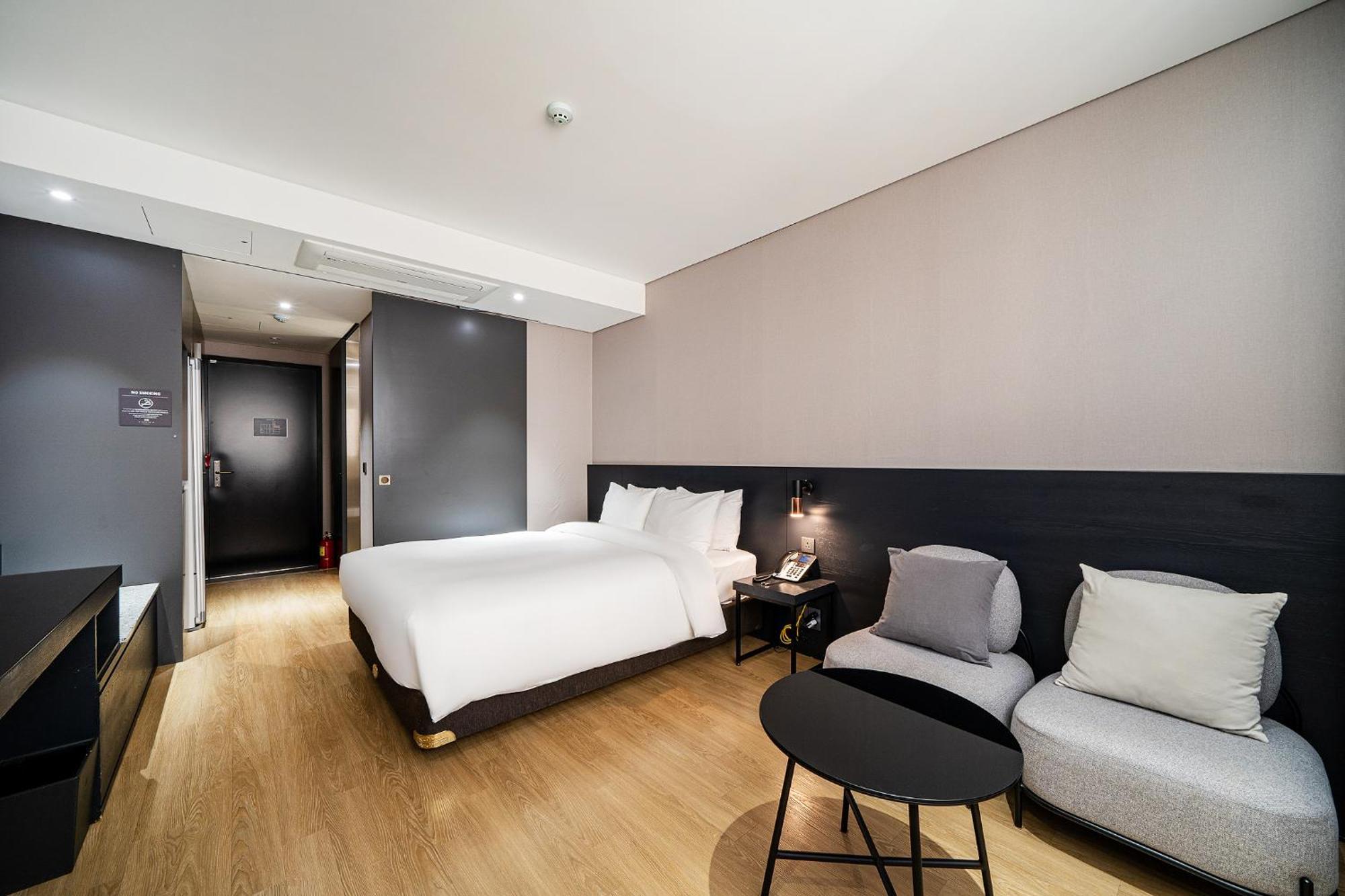 Rivertain Hotel גייאונגג'ו מראה חיצוני תמונה